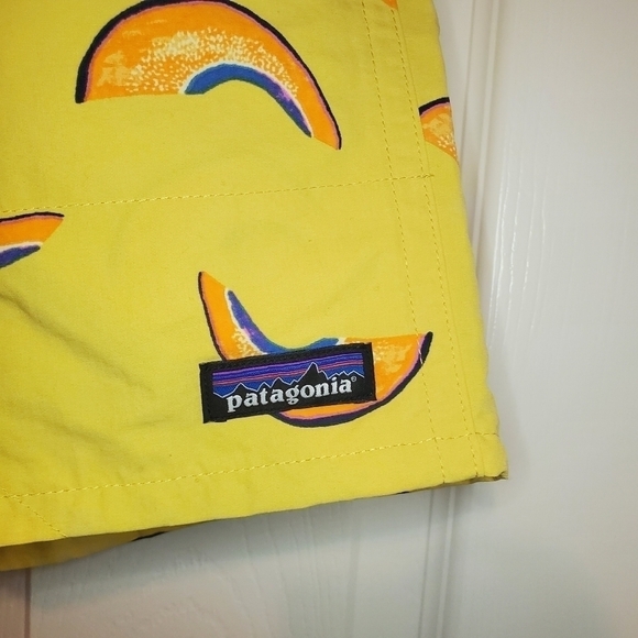 Patagonia Baggies Longs 7” Shorts | Yellow Melons— Men’s Size X-Small - Picture 2 of 8